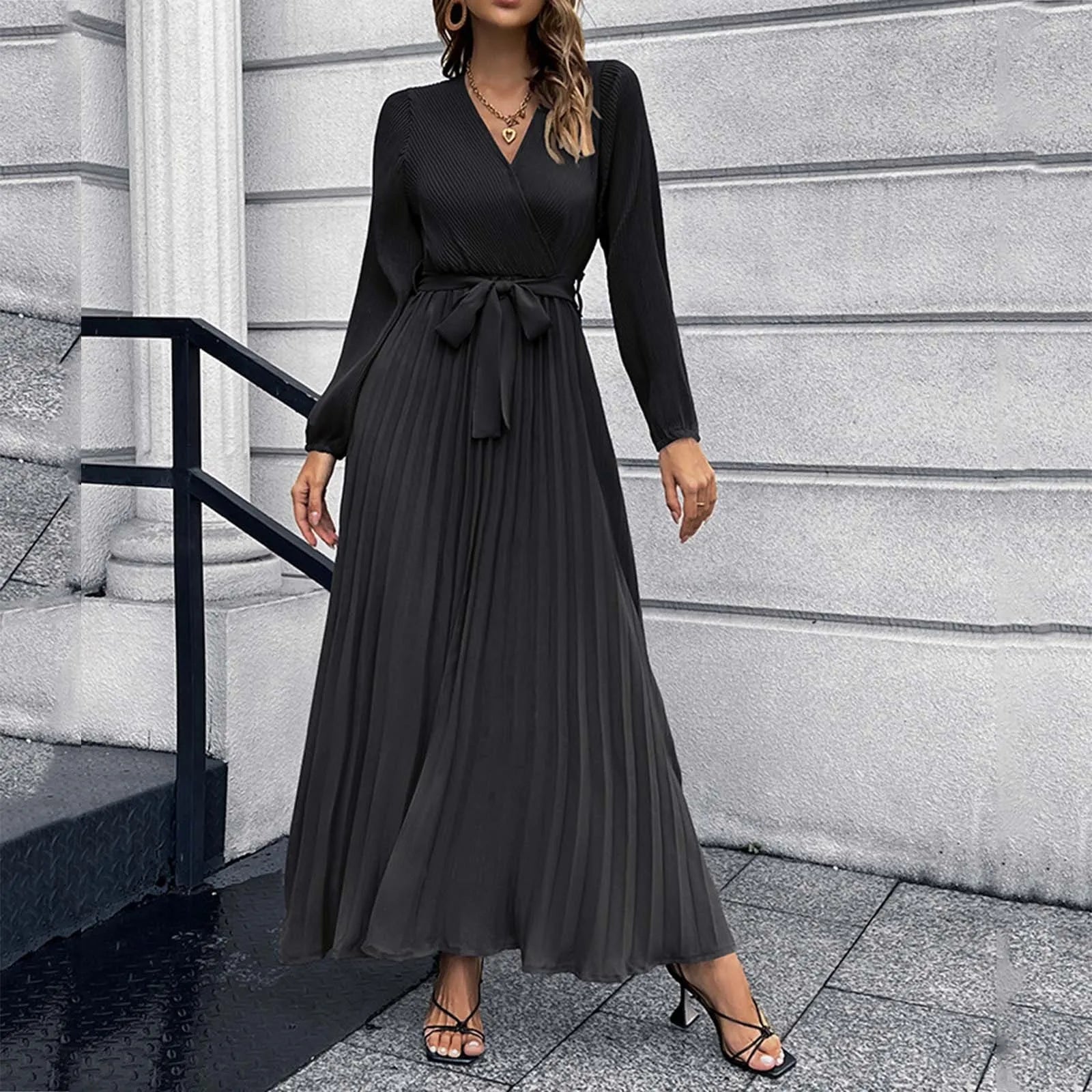 2025 Women's Autumn New Green Long-Sleeved Dress Lace Up Cross V-neck